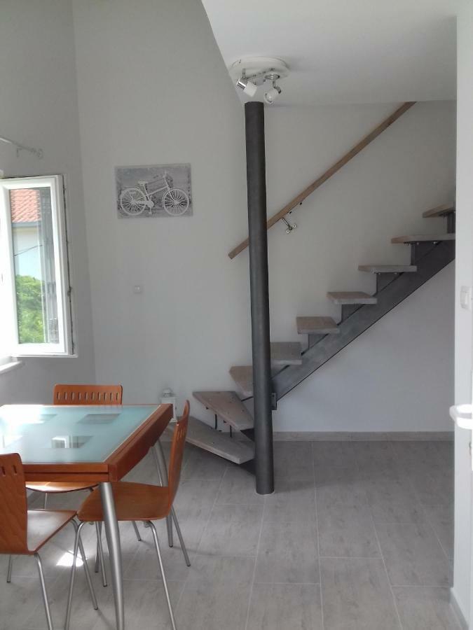 Apartman Nena Leilighet Slatine Eksteriør bilde